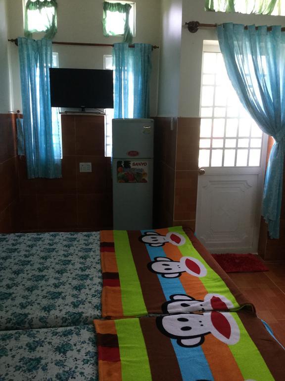Nhu Y Guesthouse Phan Rang Bagian luar foto